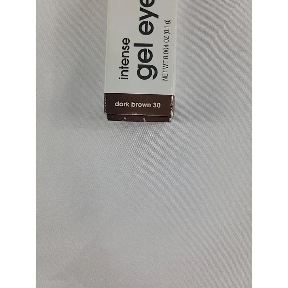 Neutrogena INTENSE‎ GEL EYELINER Smudge/Water Resistant-30 Dark Brown, .004 oz